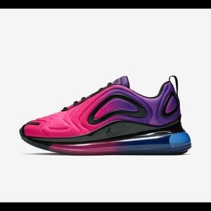 Like New!! Nike AirMax 720